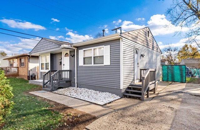 Space Camp - 4 Bedroom Ranch with Barcade, Playground and Gameroom