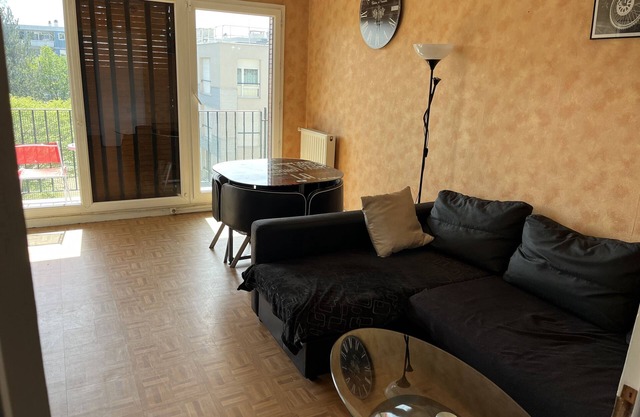 Spacieux T4 Avec Balcon