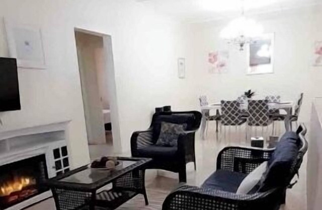 Spacious 2 bed one bath unit.