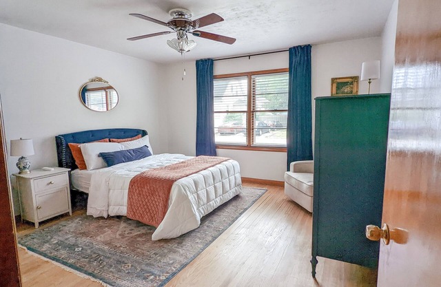 Spacious 2-bedroom home with garage/fenced yard