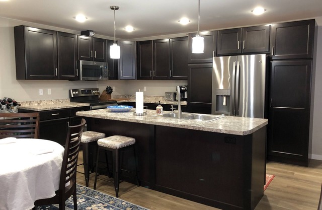 Spacious 2 Bedroom Private Entry Ground Floor Townhome