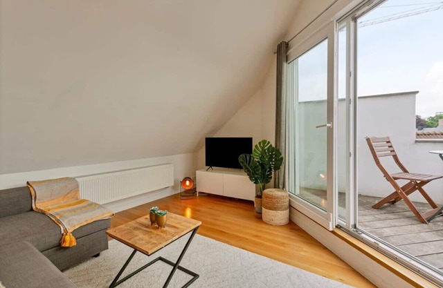 Spacious 2-BR Flat with Terrace