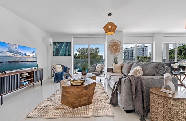 Spacious 2BR, 2.5BA Apartment | Bay Harbor Islands Family-Friendly Stay