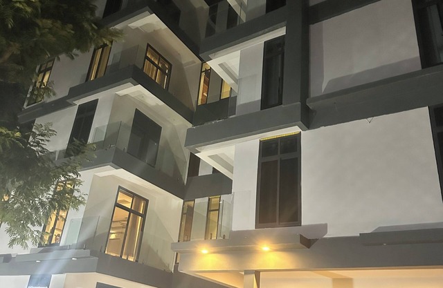 Spacious 3-bedroom apartment with AC, WiFi in beautiful Dar es Salaam