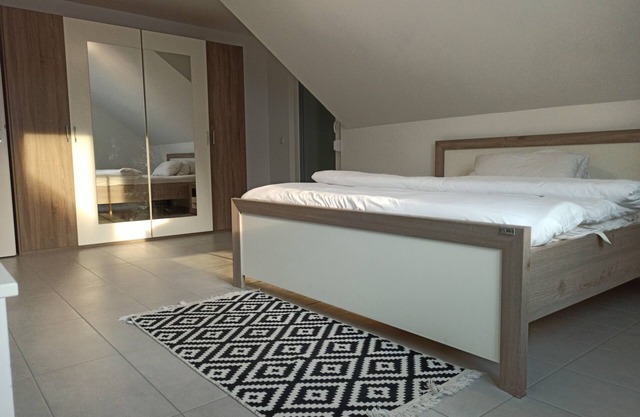 Spacious 3-bedroom apartment in welcoming Renningen with laundry