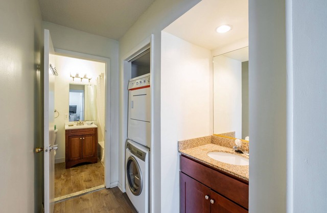 Spacious 3bed 2bath Beach Block Family Apartment