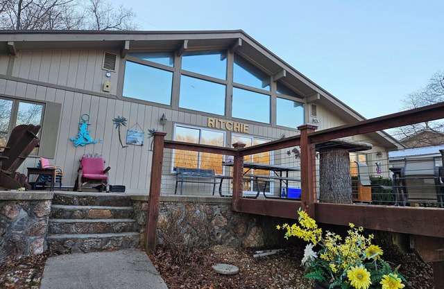 Spacious 4-bedroom house + Loft on the 5.5mm of the Gravois Arm - LOTO
