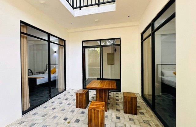 Spacious 4-bedroom apartment with AC and WiFi in beautiful Nugegoda