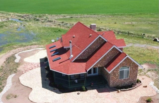Spacious 4-bedroom estate. Where luxury and convenience meets in Alamosa, Co.n