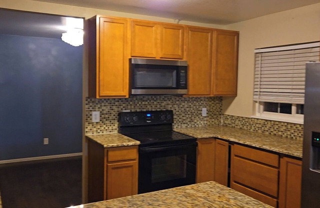 Spacious 4-bedroom house in amazing Denver DTC area close to lots of amenities