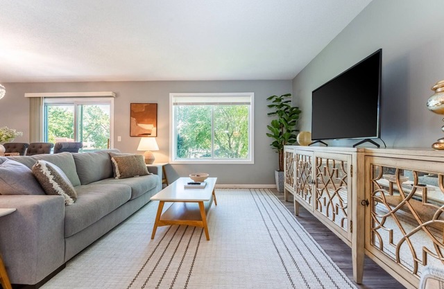 Spacious 4BR Home in Minneapolis