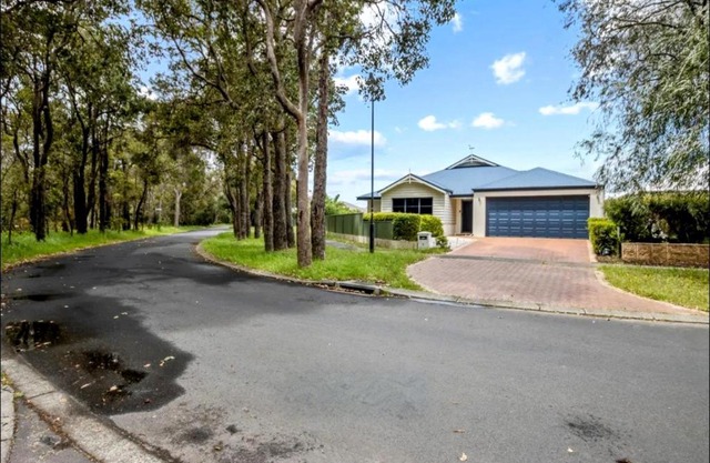 Spacious 4x2 Southwest Gem Perfect for Two Families, Steps from Top Attractions with Fun Spaces for Kids, separate areas for Adults and Big Savings