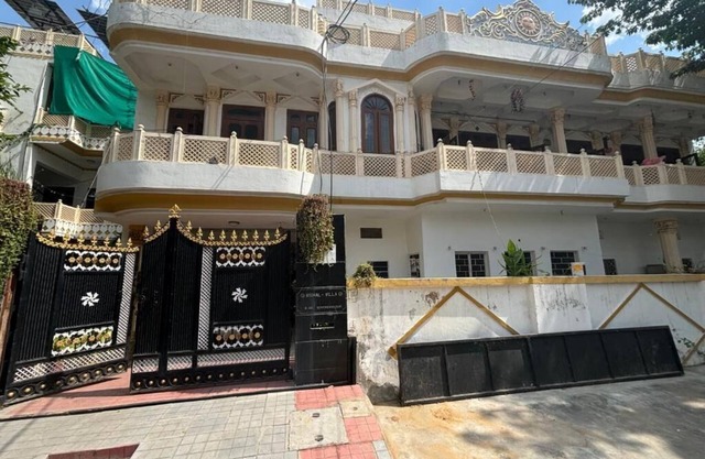 Spacious 5-bedroom bungalow in marvelous Jaipur with WiFi, AC