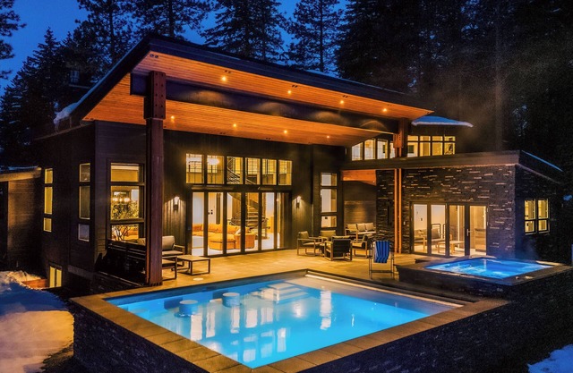 Spacious 5-bedroom house in Suncadia with POOL