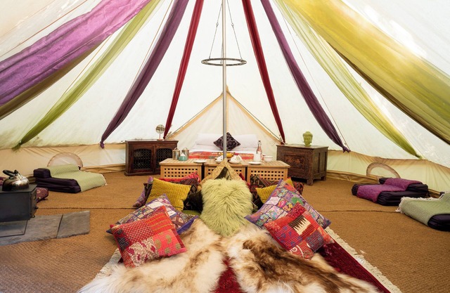 Spacious and cosy 6 meter Bedouin Bell Tent in a secluded woodland clearing