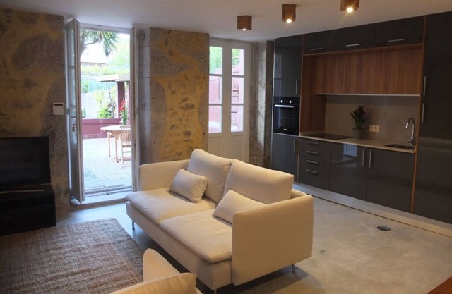 Spacious and stylish flat with private terrace near the sea