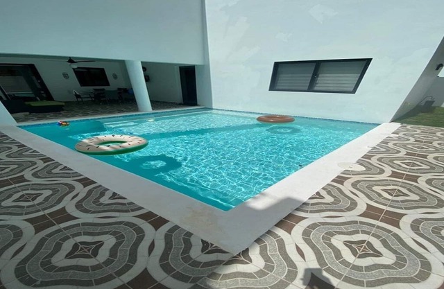 Spacious Apartment/Private Pool/Smart TV
