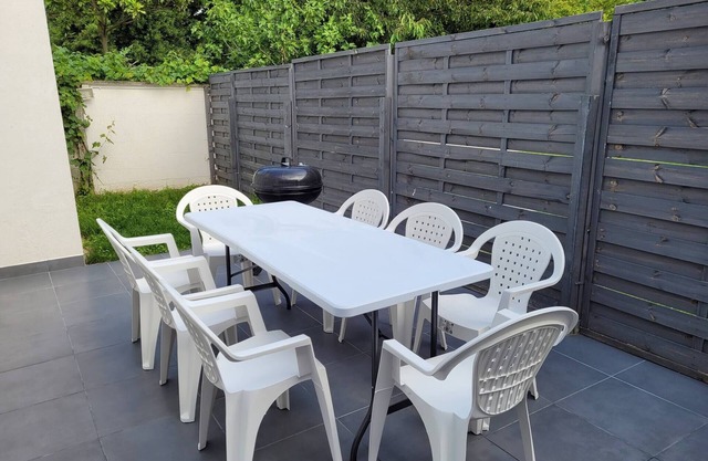 Spacious Apt 8 beds - With Terrace Near Cdg Disneyland - 30 Min