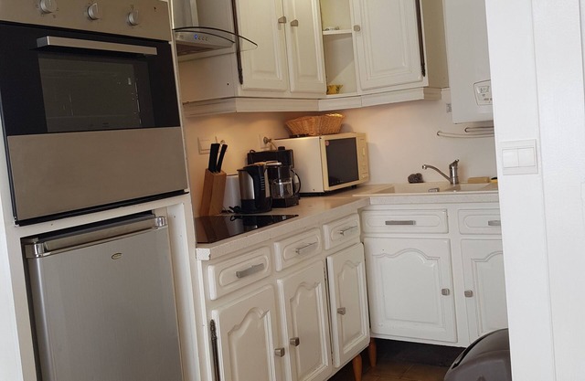 Spacious, bright apartment