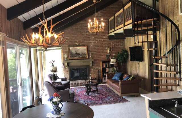 Spacious Chalet on the Blue Ridge Parkway - Early Check-in and Late Check-out!