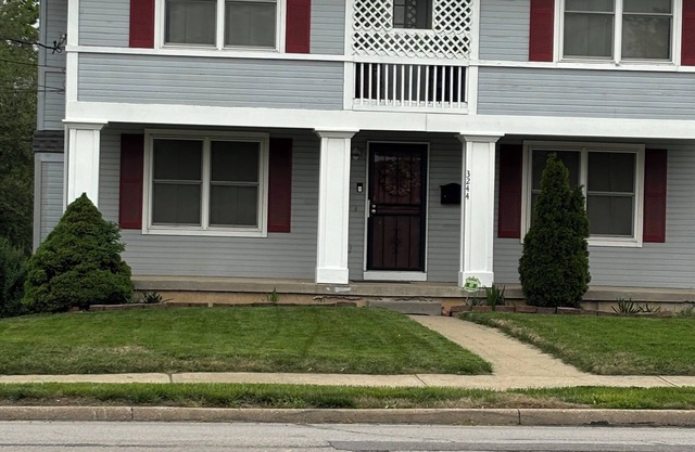 Spacious Charming Md-twn, 2Sty, 8-10Bd, Deck/Patio, Wi-Fi, Laundry N Heart of KC