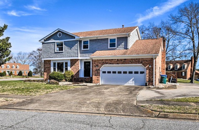 Spacious Chesapeake Home with Pool Table!