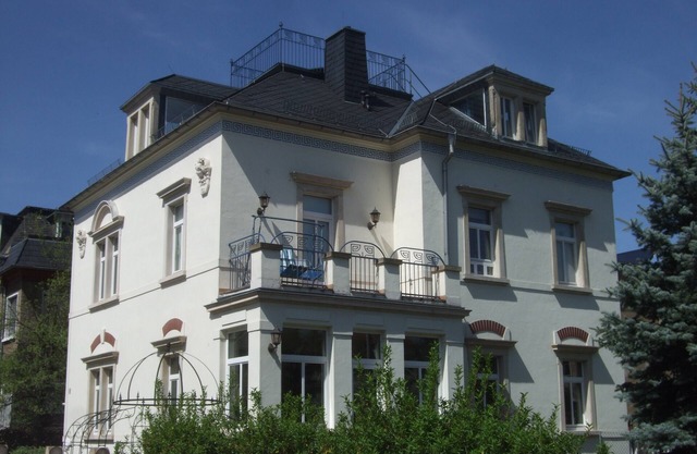 Spacious, child-friendly apartment with a great roof terrace
