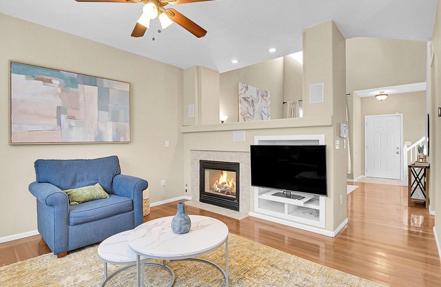 Spacious Comfort Near DIA