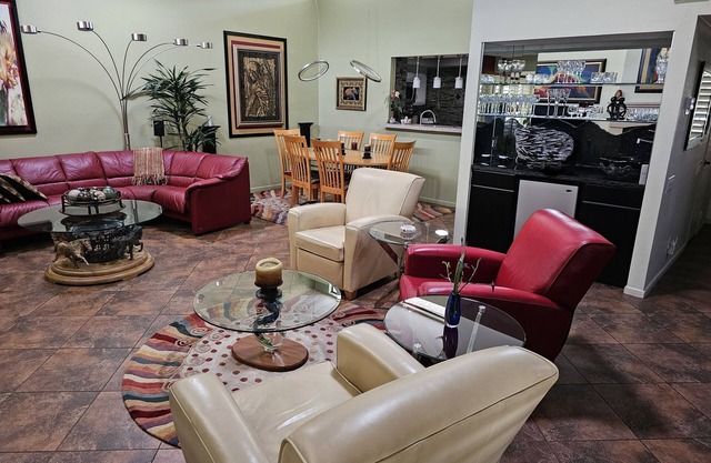 Spacious Condo with Baby Grand Piano in Beautiful Sunny Palm Springs