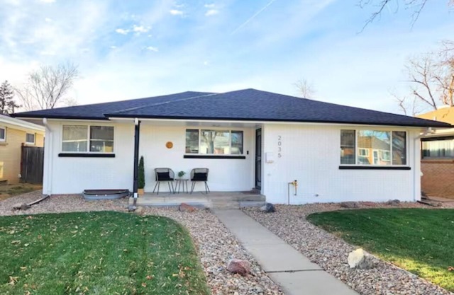 Spacious Corporate Rental + Parking!