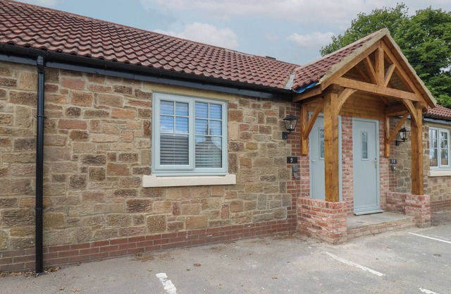 SPACIOUS COTTAGE NUMBER 9, pet friendly in Brandon, County Durham