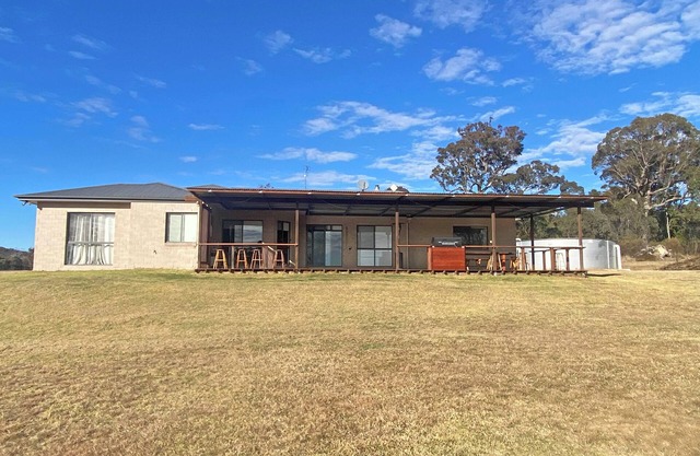 Spacious Country Home