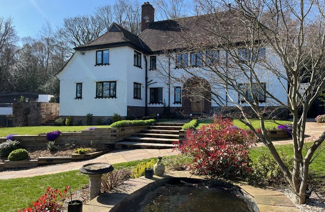 Spacious & Elegant 6 Bedroom Period House in Caldy, Wirral.