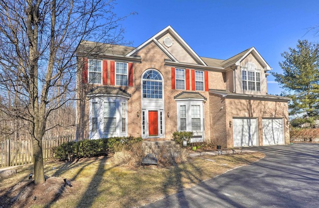 Spacious Family Home: 16 Mi to Downtown Baltimore!