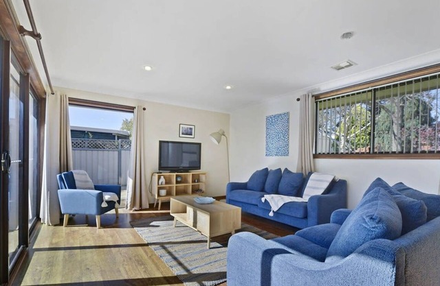 Spacious Family Home - Leafy Suburb, Pets Allowed