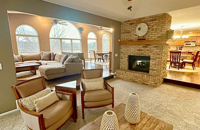 Spacious Family Home + Park Views | Sleeps 8