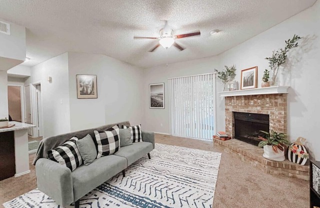Spacious Family Value Retreat w/Pool & Garage
