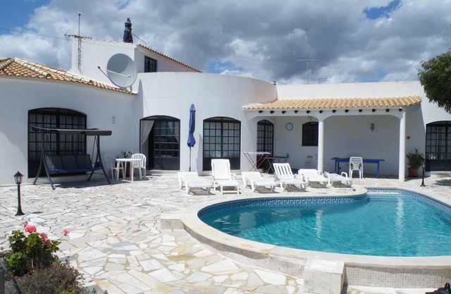 Spacious Family Villa. 3 beds/Private Pool. WiFi , air con ,Panoramic Views