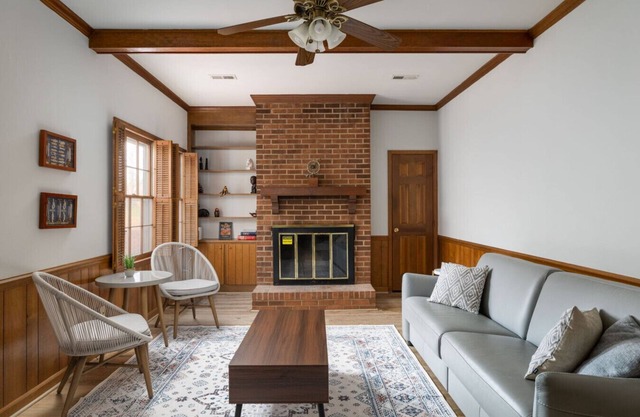 Spacious Golf Course Townhouse