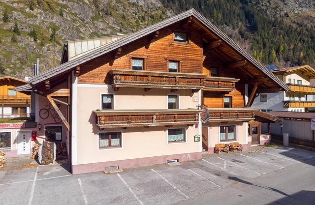 Spacious group house with private sauna