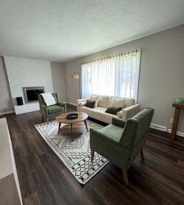 Spacious home, 5 mins to Missouri Valley College