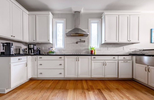 Spacious Home In Five Points Close To Downtown 5 Bedroom Home by RedAwning