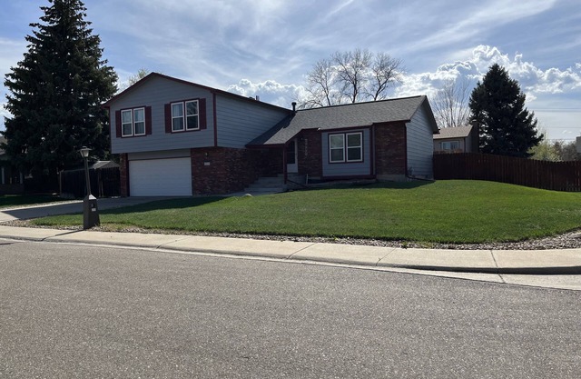 Spacious Home near Macintosh Lake