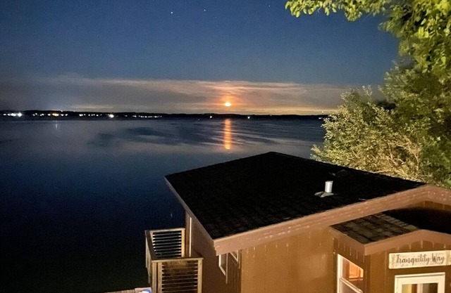 Spacious Home on Lake Kegonsa