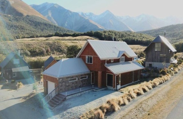 Spacious Home With Great Views