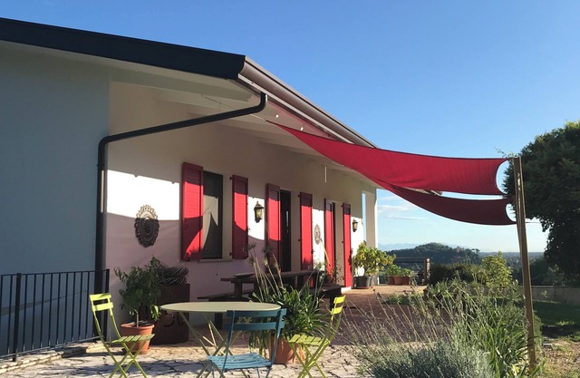 Spacious house nestled in the green Euganean Hills near Padua.