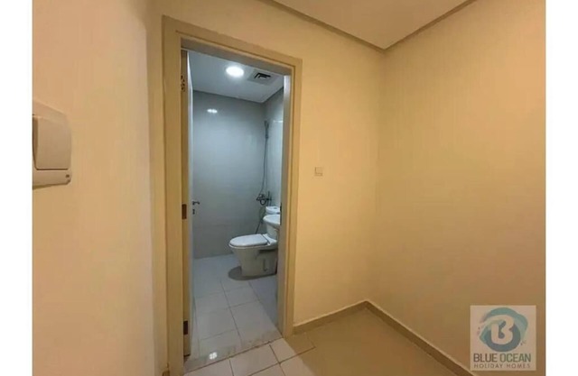 Spacious Layout Golf View Vacant