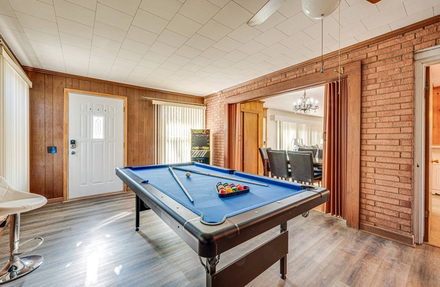 Spacious Lexington Abode w/Pool Table & Fireplace
