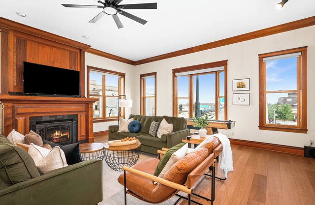 Spacious Lux Condo-Walk to Canal Park-Lakeviews