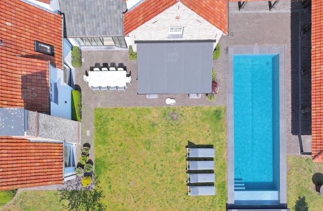 Spacious Luxury Villa With Large Pool and Stunning View